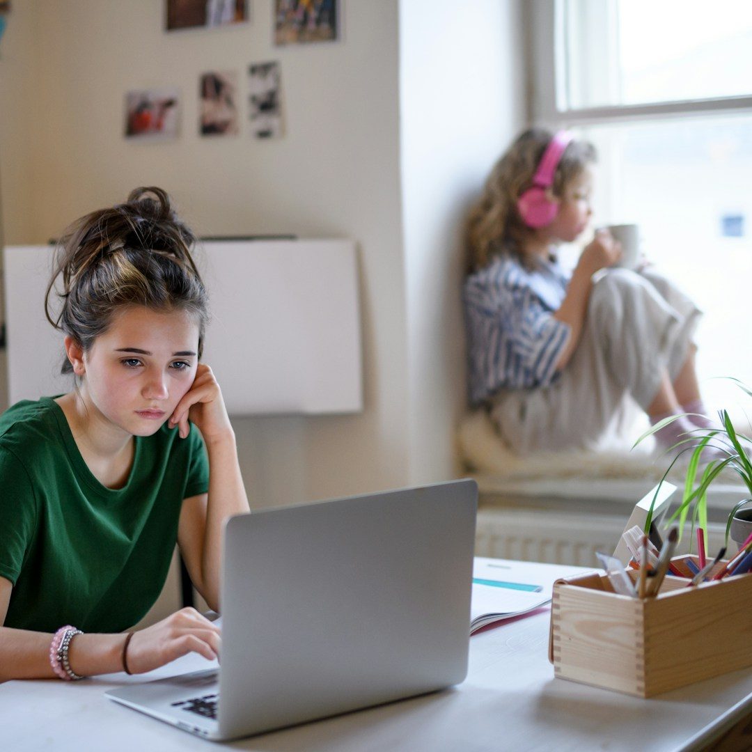 Ängste, Autismus, ADHS, Wut, Essstörungen, Beziehungsprobleme sind typische Störungen Ängste, Autismus, ADHS, Wut, Essstörungen, Beziehungsprobleme sind typische Störungen